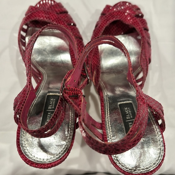 Heels - Picture 11 of 11